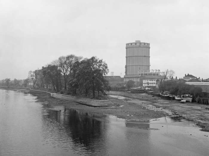 Brentford Ait in London, England, used to house the Three Swans Pub, a notorious institution so rowdy it was shut down.