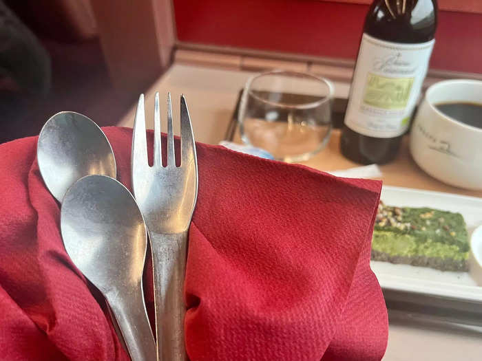 While the broccoli was my only critique, I was overall impressed with the meal. The food was served with proper plates, glasses, and silverware….