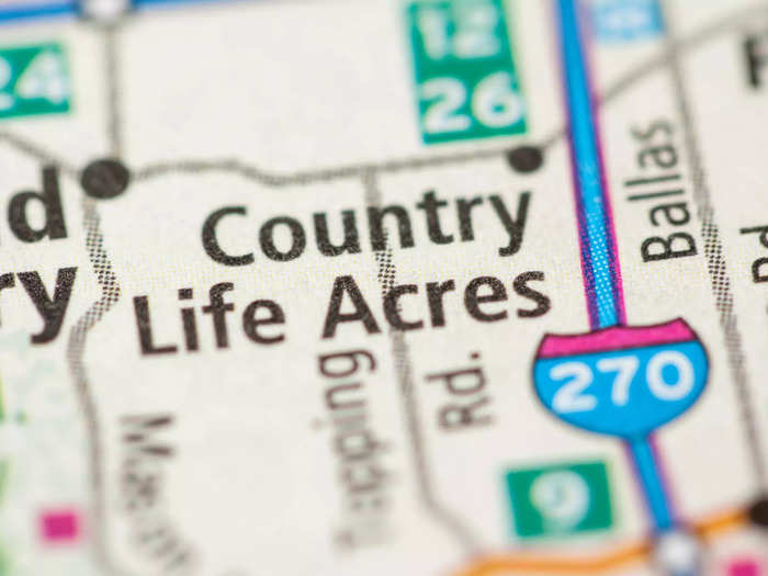 1. Country Life Acres village, Missouri