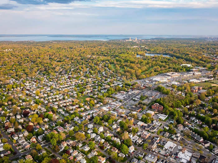 13. Scarsdale village, New York