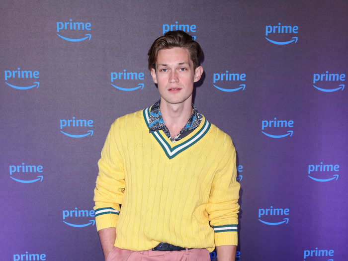 Damian Hardung went with a summer color palate for his appearance at the Prime Video Dinner.