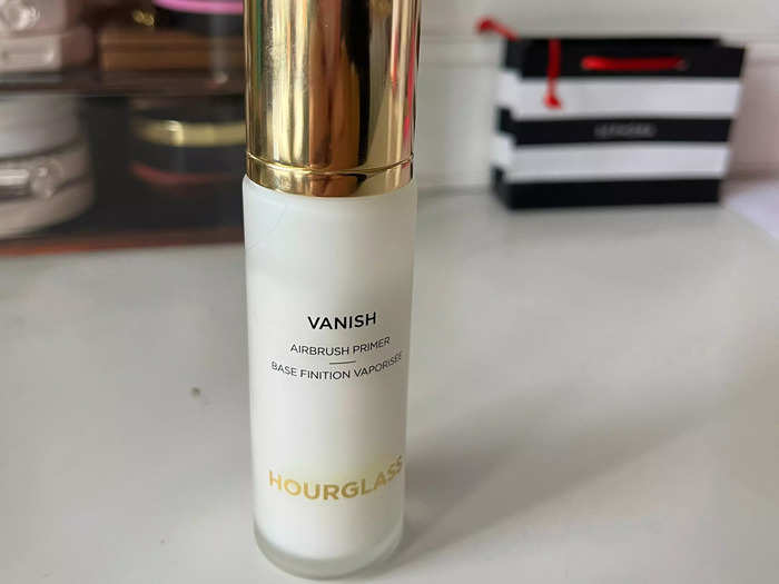 The Hourglass Vanish primer is a super important product in my makeup routine.