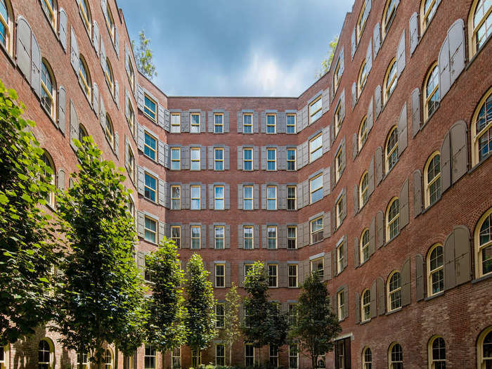 The building also has an interior courtyard.