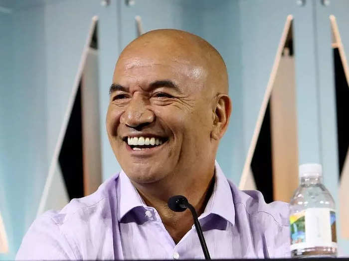 New Zealand actor Temuera Morrison plays the bounty hunter clone.