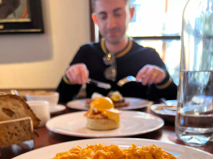 The smoked salmon and scrambled eggs on toast was also yummy. The salmon was fresh and buttery, and the toast was crisp with a dollop of butter at its center.