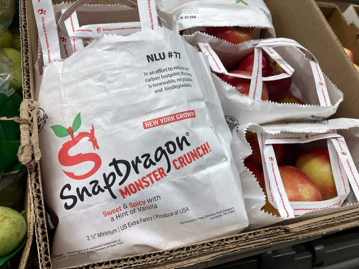 The US Aldi stocked some locally sourced items, like SnapDragon apples that had been grown in New York.