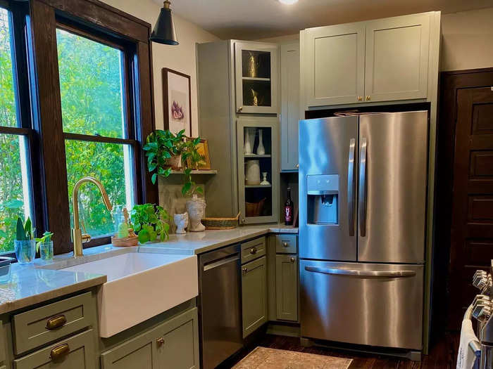 Baratta opted for a kitchen with painted cabinets — which is in fashion now — but says that she should have gone for a different style.