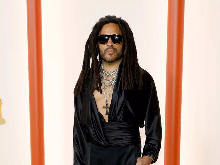 Male celebrities like Lenny Kravitz also rocked plunging necklines.