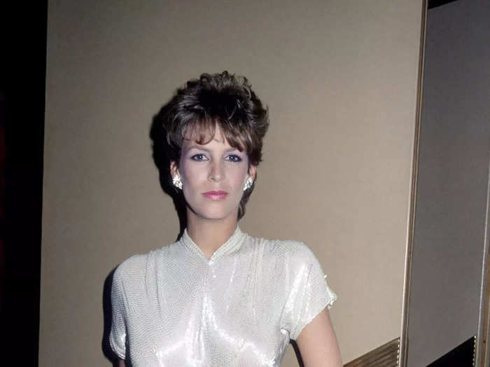 Nearly a decade later, she returned to the Oscars in 1983 with a completely new look.