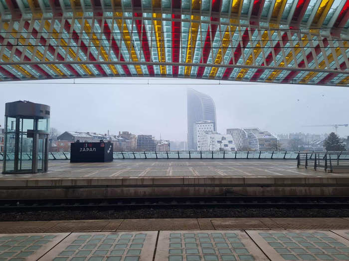 Finally, I arrived in Liėge-Guillemins, Belgium, where I waited for my connecting train to Brussels, the country