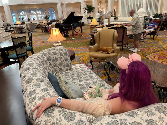 I was also able to watch a pianist play Disney songs for guests in the lobby.