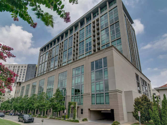 In 2009 at age 19, Swift made her first major purchase: a 4,000-square-foot, three-bedroom penthouse in The Adelicia in Nashville, Tennessee. She paid $1.99 million for the penthouse through a trust. The unit is now estimated to be worth over $5 million.