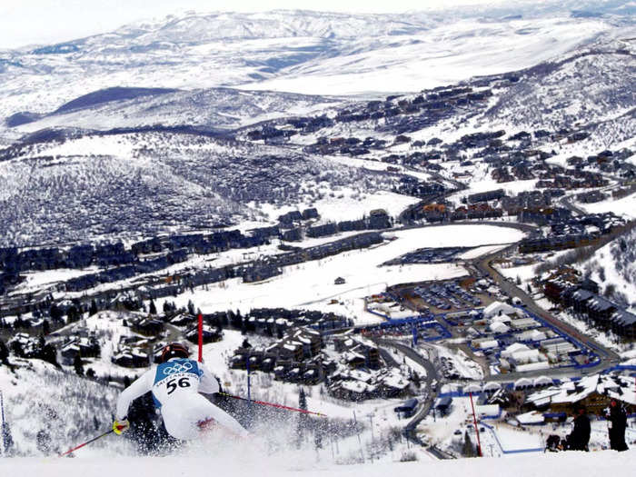 In 2002, hundreds of thousands gathered at the resort to attend the Winter Olympics, hosting the freestyle moguls, aerials, and alpine slalom events.