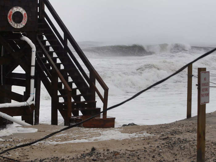 Almost 40 years ago, Robert Dolan, a coastal geologist at the University of Virginia, pointed to the Outer Bank