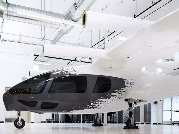 Midnight was officially revealed in November, but the first aircraft is already almost completely built. Archer plans to start test flights in mid-2023 as part of the aircraft