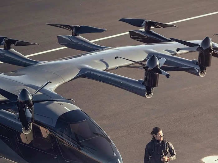 Powering the aircraft are six independent batteries that each support a pair of electric engines, which Archer says enhances safety because if one battery pack fails, the others will still run.