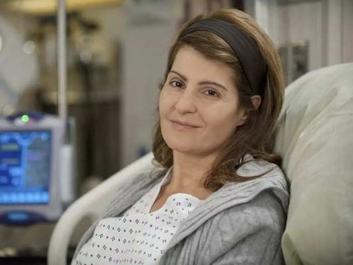 "My Big Fat Greek Wedding" star Nia Vardalos portrayed a patient in need of a liver transplant on season eight.