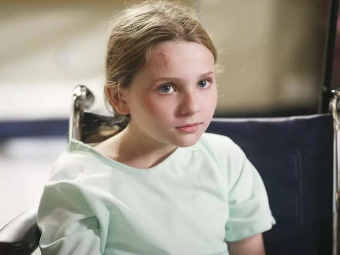 Abigail Breslin played Megan, a young girl insensitive to pain, on an episode of season three.