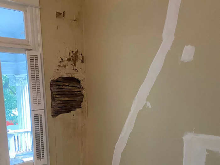 However, several other walls in the home needed patching or paint.