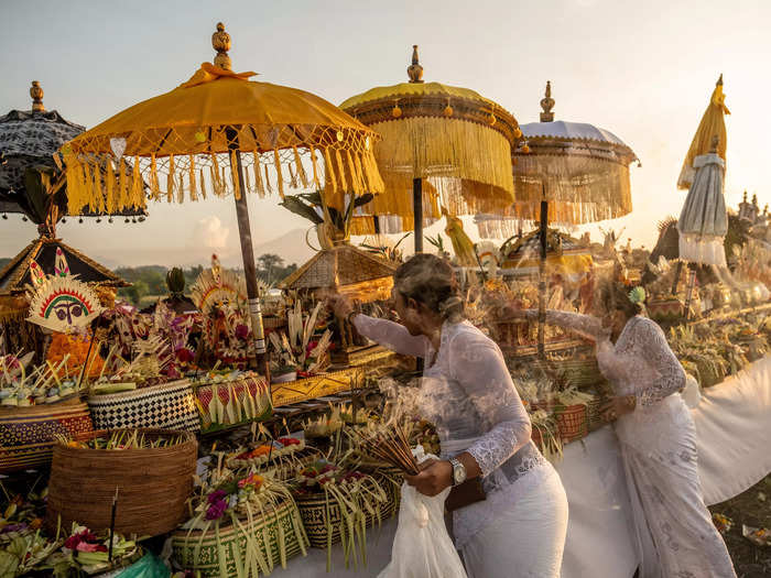 4. Balinese people attend many ceremonies, so don