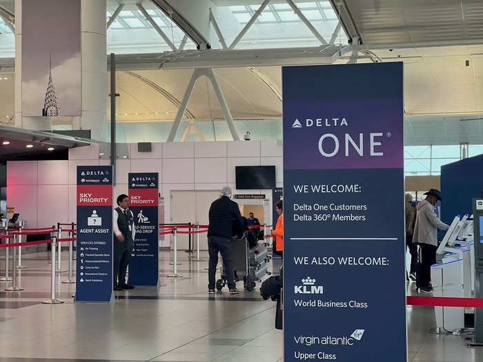 On the far right side of the Terminal 4 check-in lobby is the Delta One check-in area.