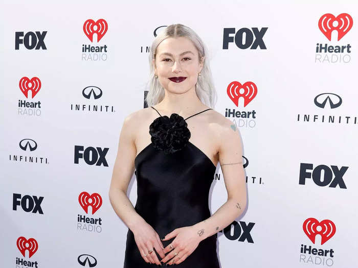 Phoebe Bridgers looked both glamorous and gothic on the red carpet.