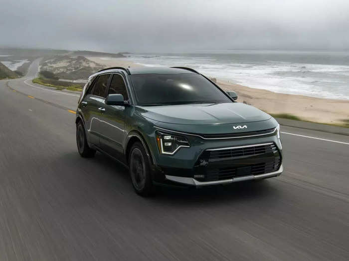 Best Hybrid SUV: 2023 Kia Niro