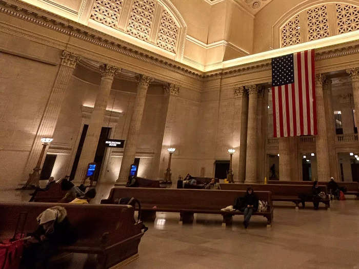 Afterwards, I still had time to kill before my train left, so I walked around Union Station. Looking around, I was glad to have access to the lounge, because the station