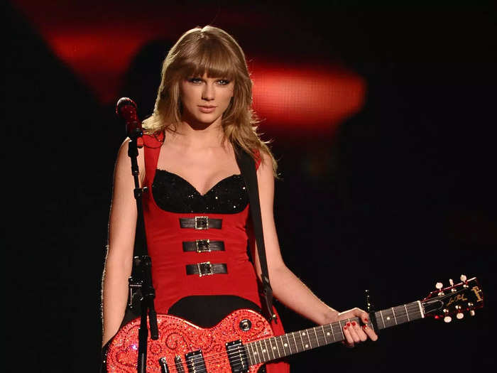 For her 2013 performance of "Red," Taylor Swift sported a red-and-black bustier top.