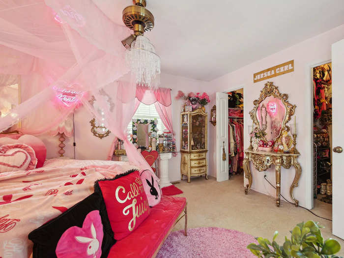 This is the first time that Penta is putting her pink Barbie house on the market.