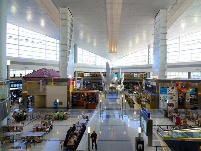 2. Dallas/Fort Worth International Airport