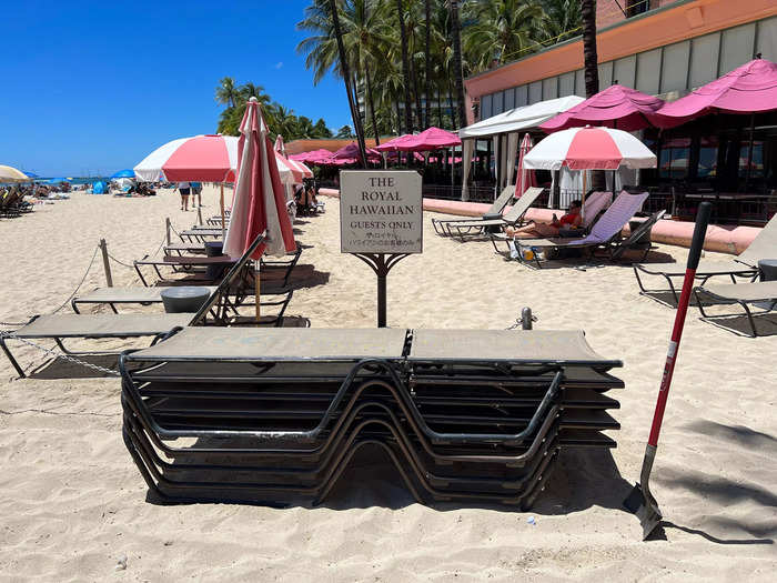 While beach access was free, renting beach chairs and umbrellas on Waikiki would have cost another $500.