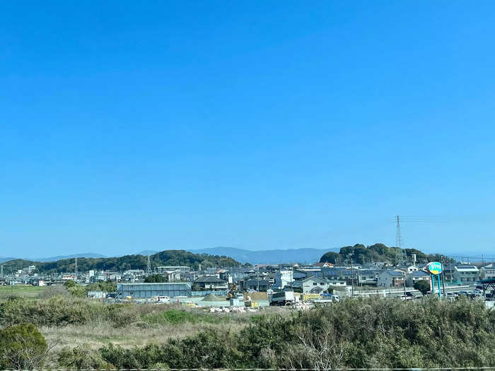 Shortly after leaving Tokyo Station, the train started whizzing past the beautiful Japanese countryside — my favorite part of the journey.