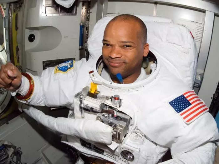 Robert L. Curbeam Jr. holds the record for the most number of spacewalks conducted during a single spaceflight.