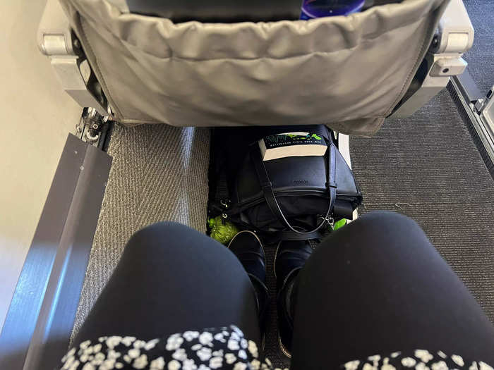 While I could tell the jets were old, I still enjoyed the onboard amenities. I was able to keep my phone charged, and I had plenty of space to spread out.