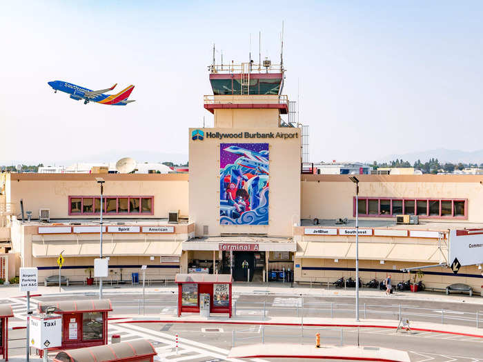 My journey started at Hollywood Burbank Airport, which is located about 28 miles north of Los Angeles International Airport.