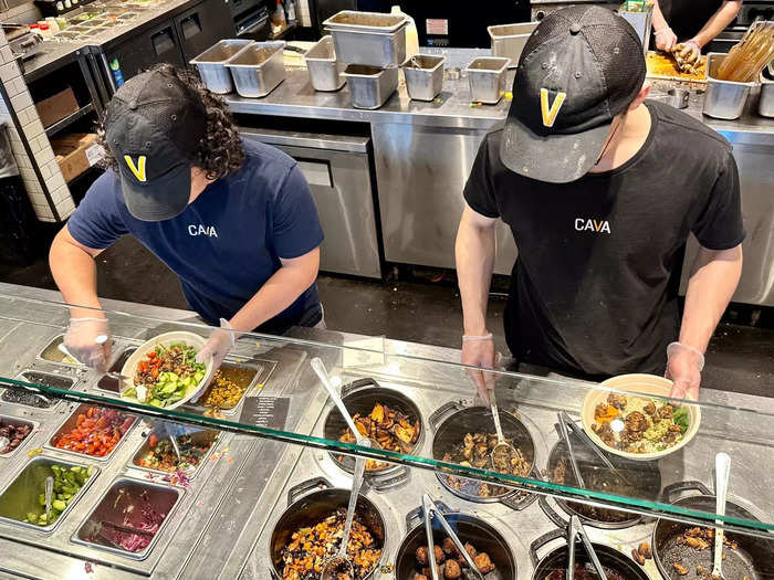 The bowls have nine base choices: black lentils, saffron basmati rice, brown rice, RightRice, arugula, a Supergreens of blend of lettuces, baby spinach, Splendidgreens (a mix of chopped romaine, radicchio, escarole, chicory endive, and cabbage).