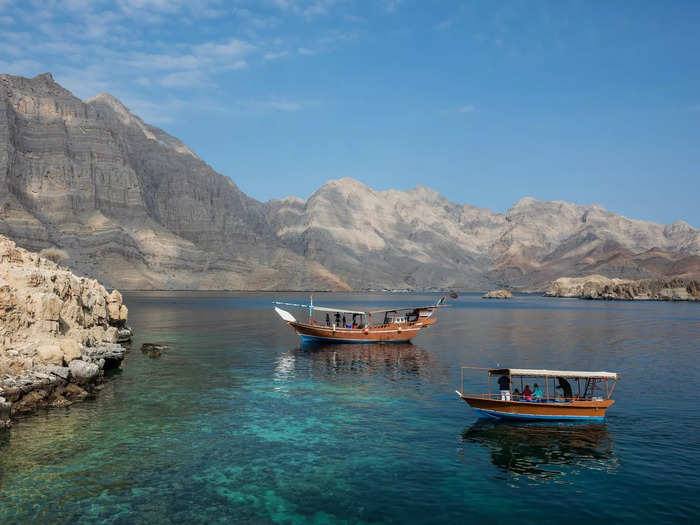 17. Oman: 30 days of paid annual leave