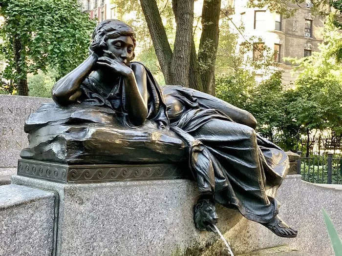 There are also multiple memorials to the couple across New York City, including this monument inside Straus Park on Manhattan