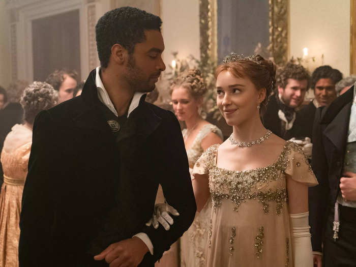 Regé-Jean Page named "Bridgerton" costar Phoebe Dynevor as his crush.