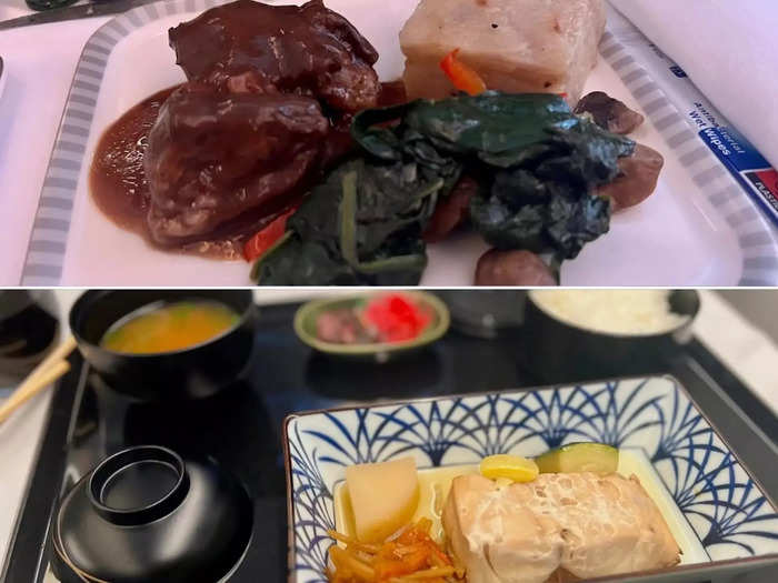 I loved the food on both. I had Japanese cuisine on ANA and a Western meal on Singapore with minimal complaints.