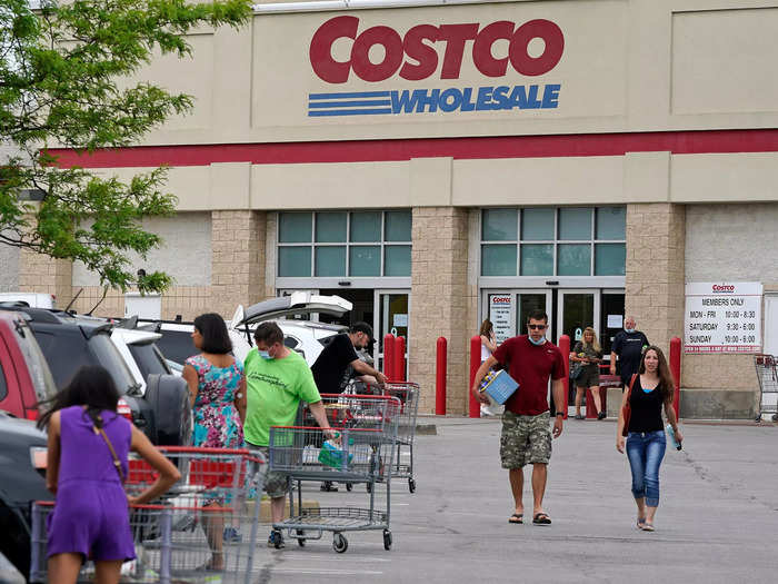 Costco: a 39-year-old Asian American woman earning more than $125,000 a year