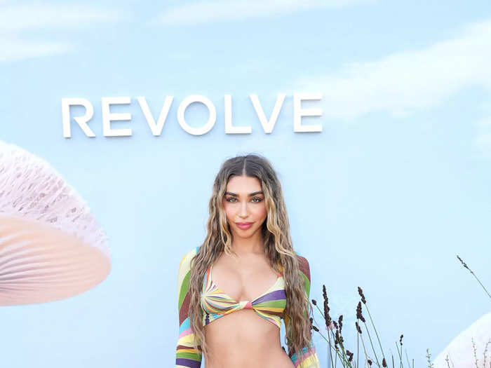 DJ Chantel Jeffries embraced color at Revolve Fest.