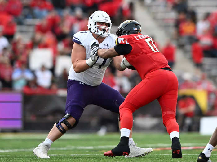 9. Chicago Bears — Peter Skoronski, OT (Northwestern)