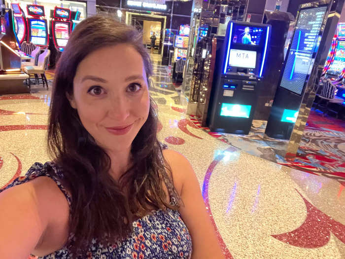 This month, I planned to pass through Las Vegas for one night. I wanted to make the most of my time with a stay in a luxury hotel on the Strip.