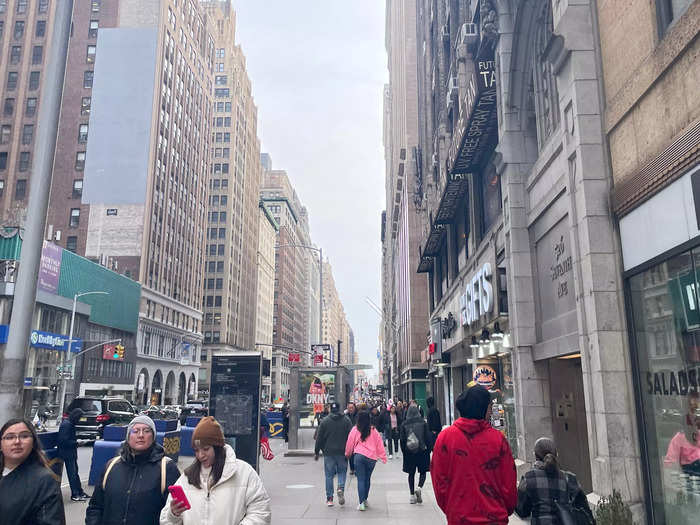 The next hour of my journey was by far my least favorite: navigating crowds in Times Square.