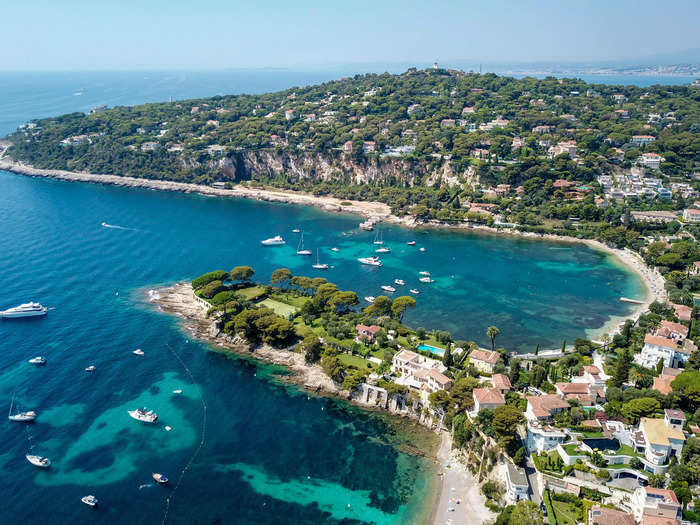 22. Saint-Jean-Cap-Ferrat, France