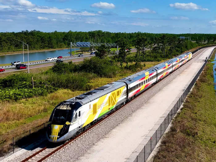 The platforms at the station are 1,000 feet long. They can accommodate trains with up to 10 coaches and two locomotives.