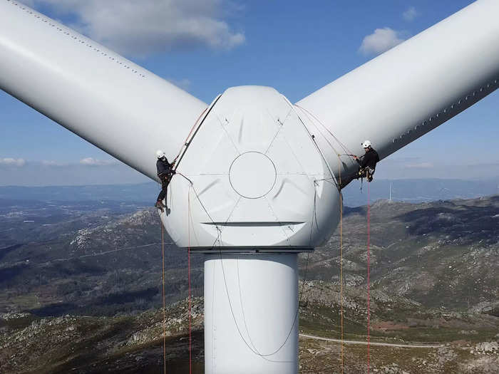 Wind turbine technicians always work in pairs. They rely on partners in case something goes wrong. They often work in remote areas, which are difficult for rescue teams to reach.