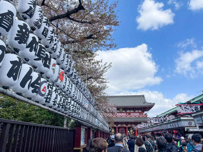 On the day of the cruise, I headed to Asakusa. It